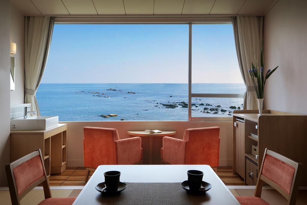 Shirahama Ocean Resort Тіба Екстер'єр фото